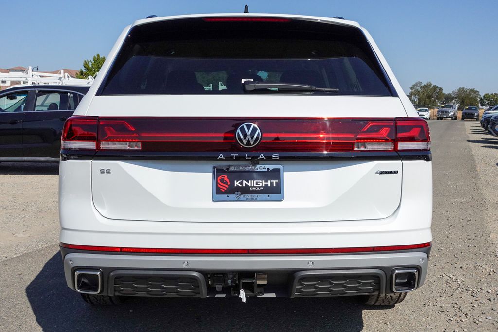 2026 Volkswagen Atlas Peak Edition SE photo 7