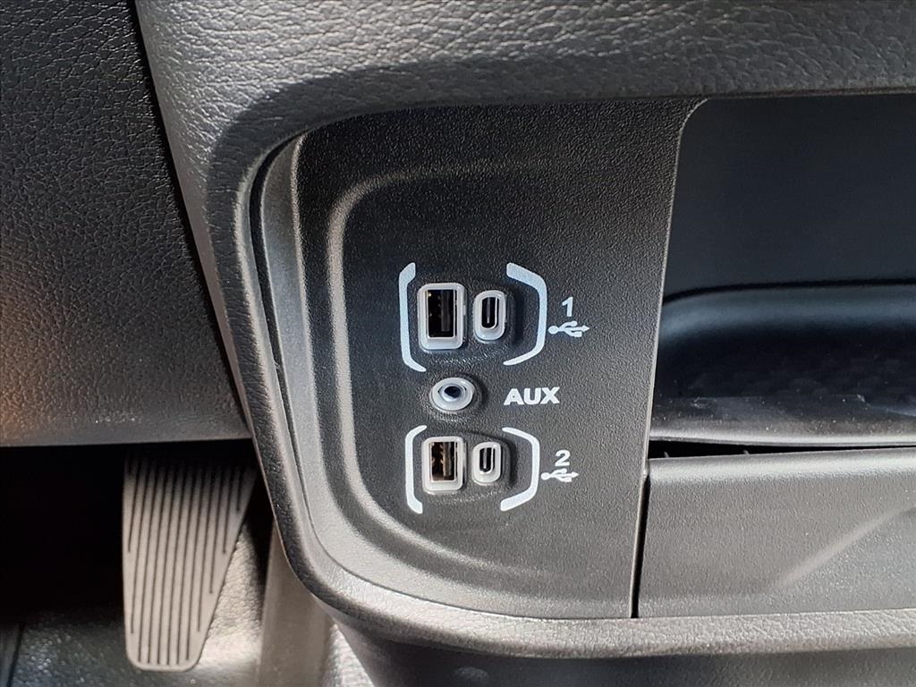 2026 Ram 2500 Tradesman photo 19