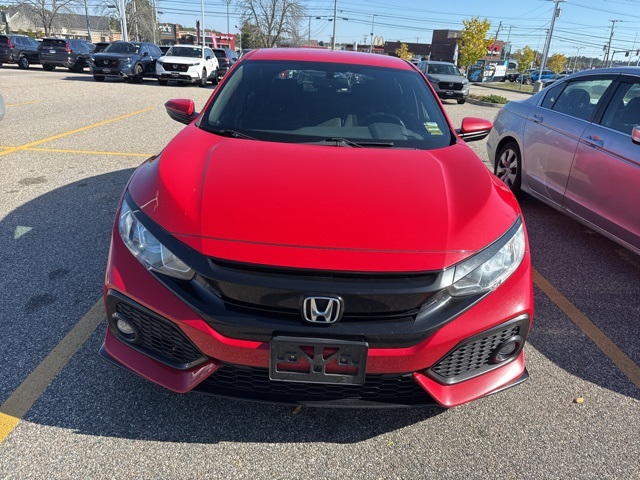 2018 Honda Civic Sport photo 3