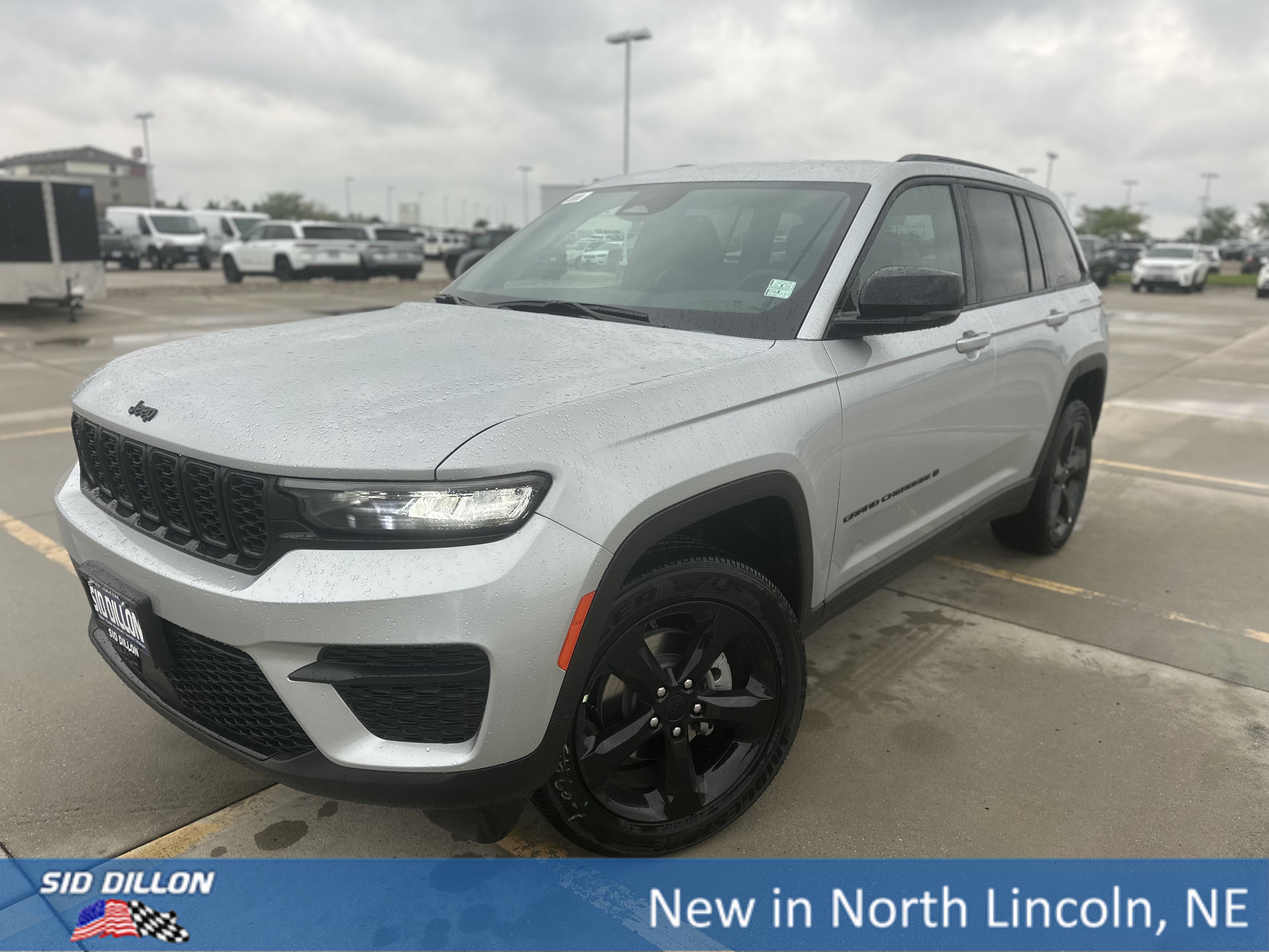2025 Jeep Grand Cherokee Altitude's photo