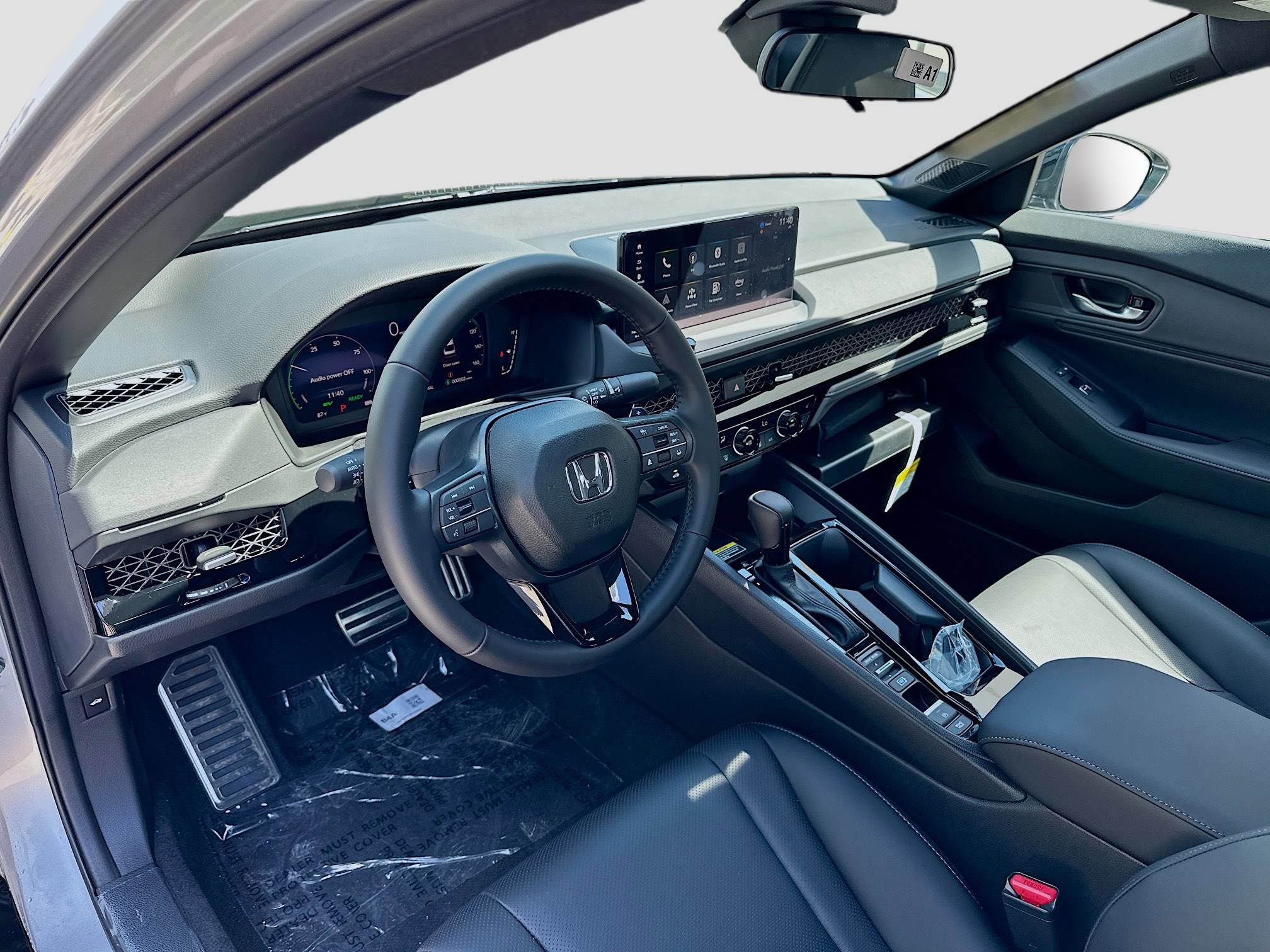 2025 Honda Accord Hybrid Sport-L photo 7