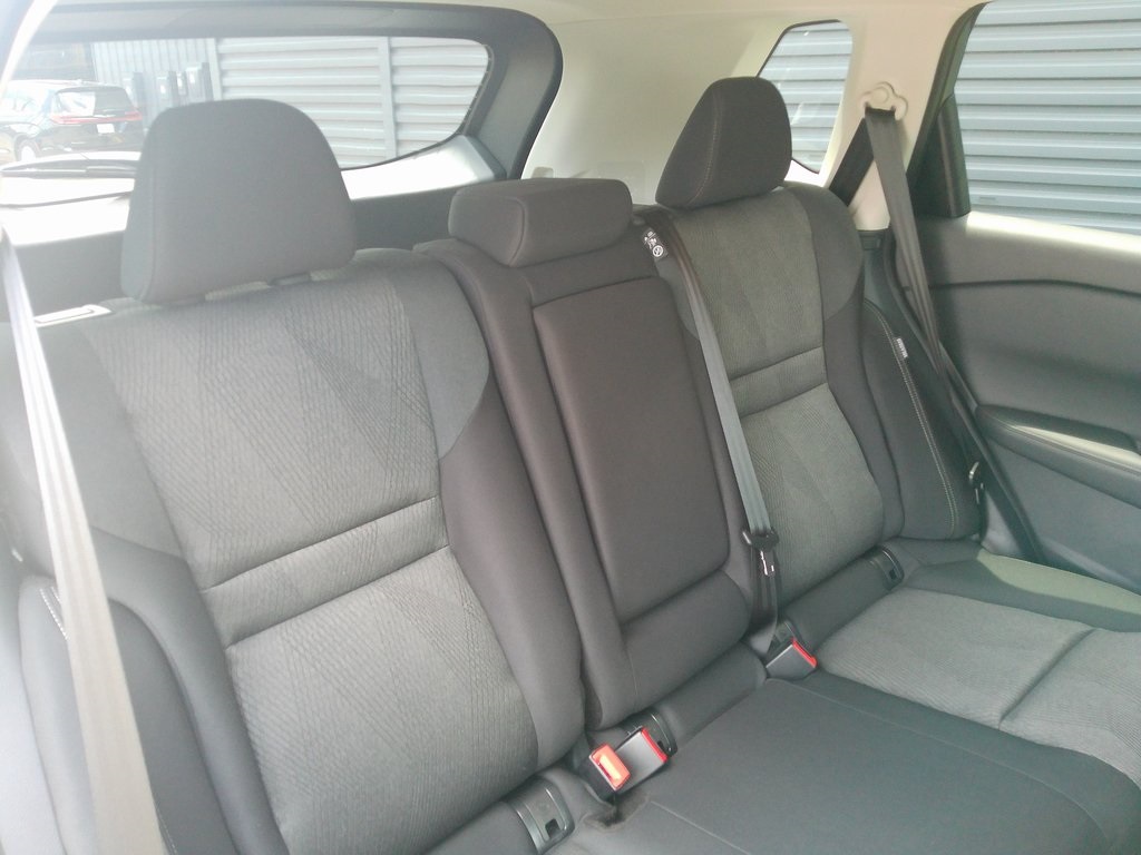 2025 Nissan Rogue SV photo 14