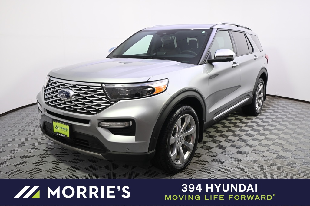 2020 Ford Explorer Platinum's photo