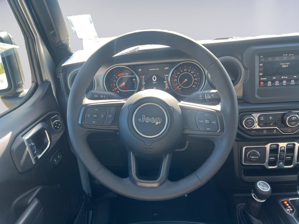 2023 Jeep Gladiator Willys photo 13