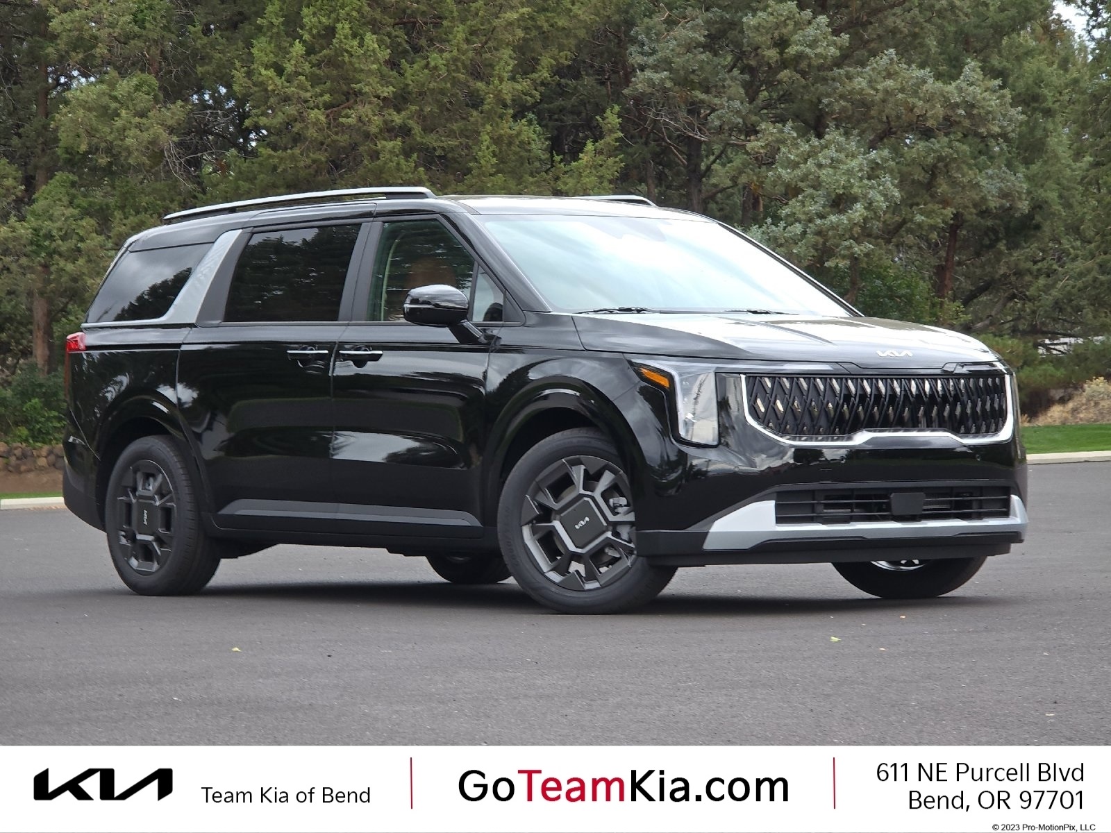 2026 Kia Carnival EX's photo