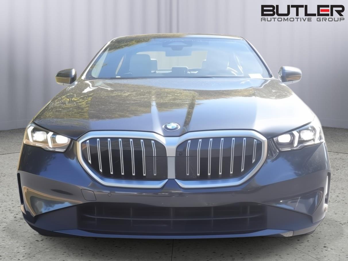 2025 Bmw 530i photo 2