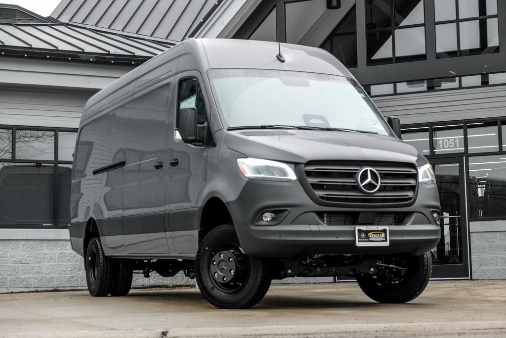 2026 Mercedes-Benz Sprinter Cargo Van 3500's photo