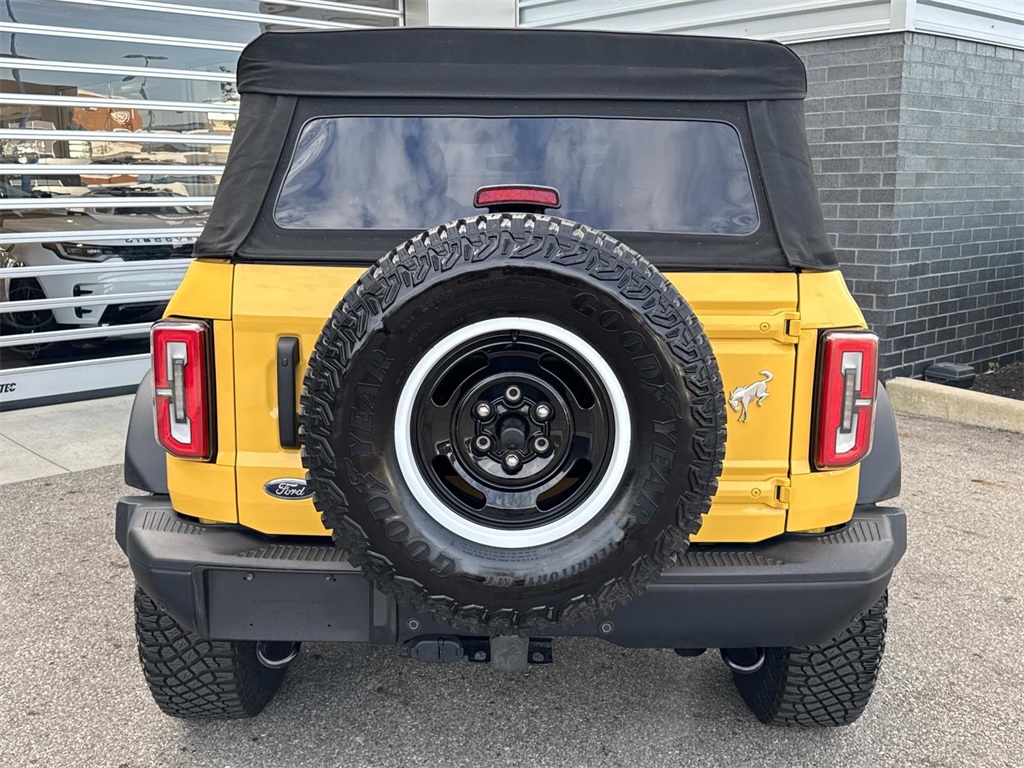 2023 Ford Bronco Heritage Limited First Edition photo 3