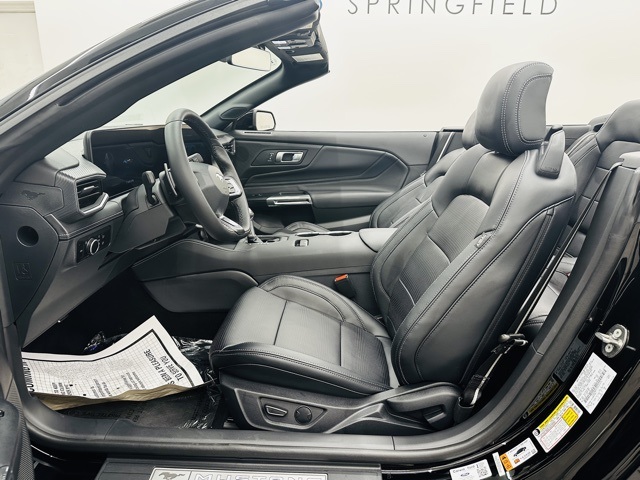 2025 Ford Mustang GT Premium Convertible photo 27