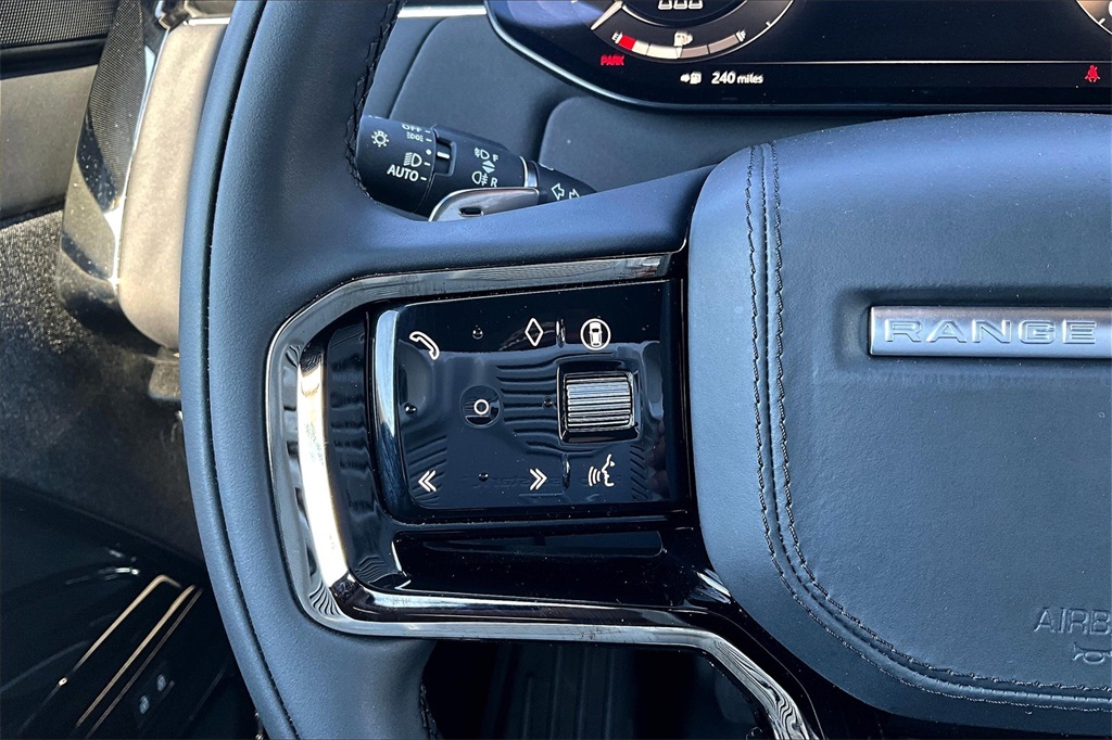 2025 Land Rover Range Rover Sport SE photo 20