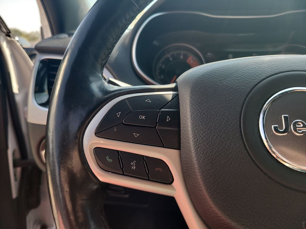 2020 Jeep Cherokee Limited photo 10