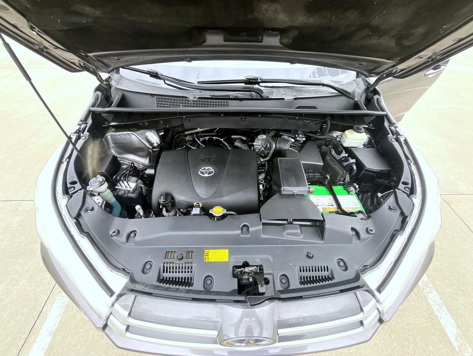 2017 Toyota Highlander XLE photo 26