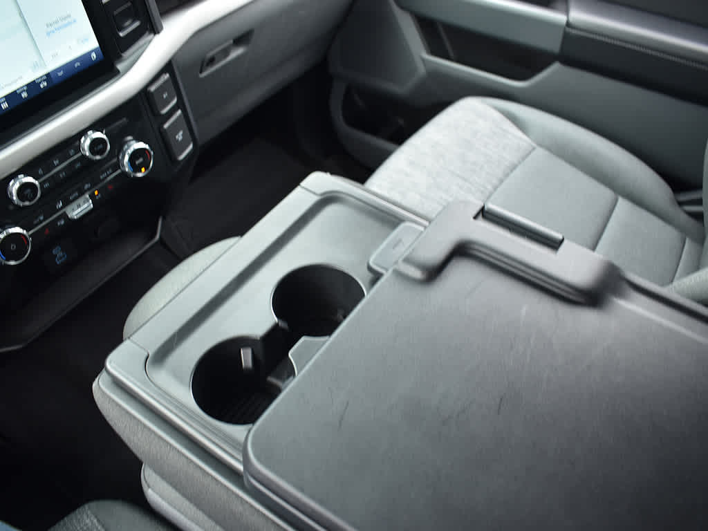 2023 Ford F-150 XLT photo 24
