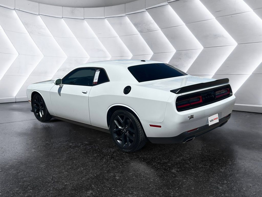 2022 Dodge Challenger GT photo 6