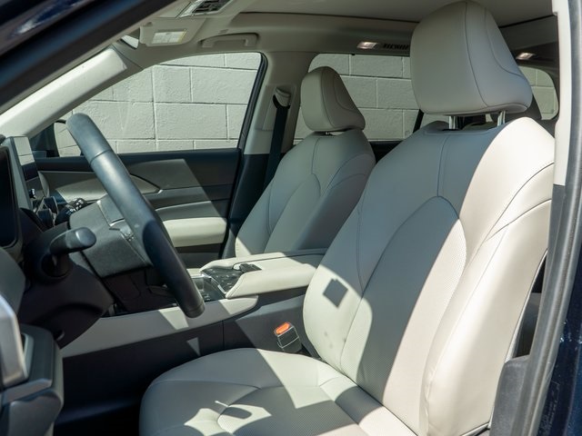 2024 Toyota Grand Highlander XLE photo 4