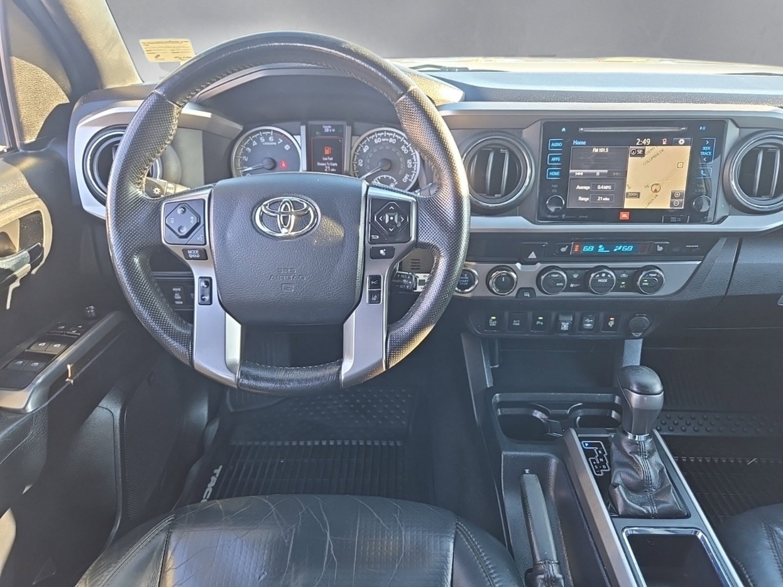2019 Toyota Tacoma V6 4x4 photo 3