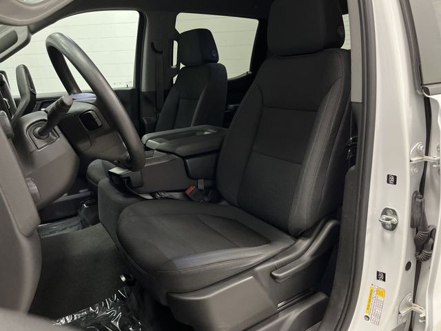 2021 Chevrolet Silverado 1500 Custom photo 4