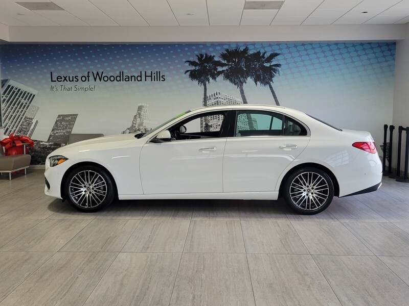 2024 Mercedes Benz C 300 4MATIC Sedan photo 2