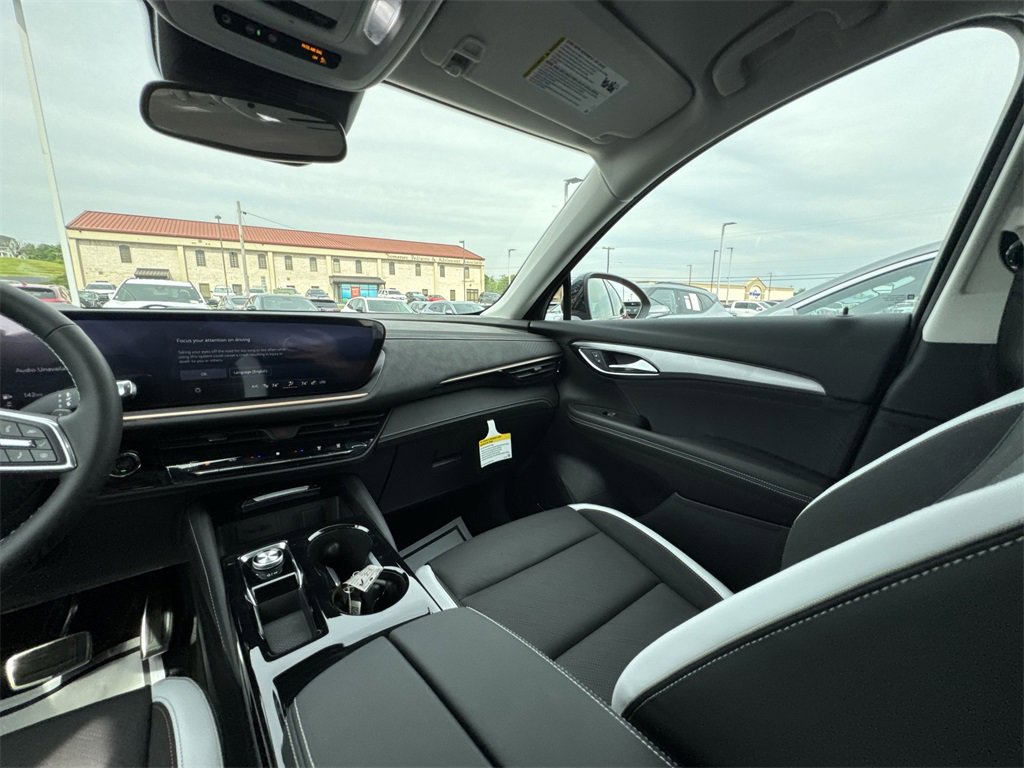 2025 Buick Envision Sport Touring photo 11
