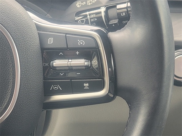 2023 Kia Carnival EX photo 26