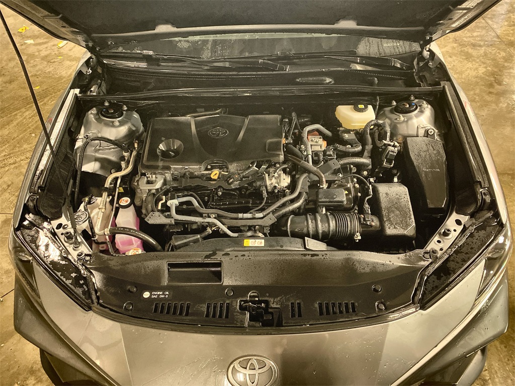2025 Toyota Camry SE photo 10