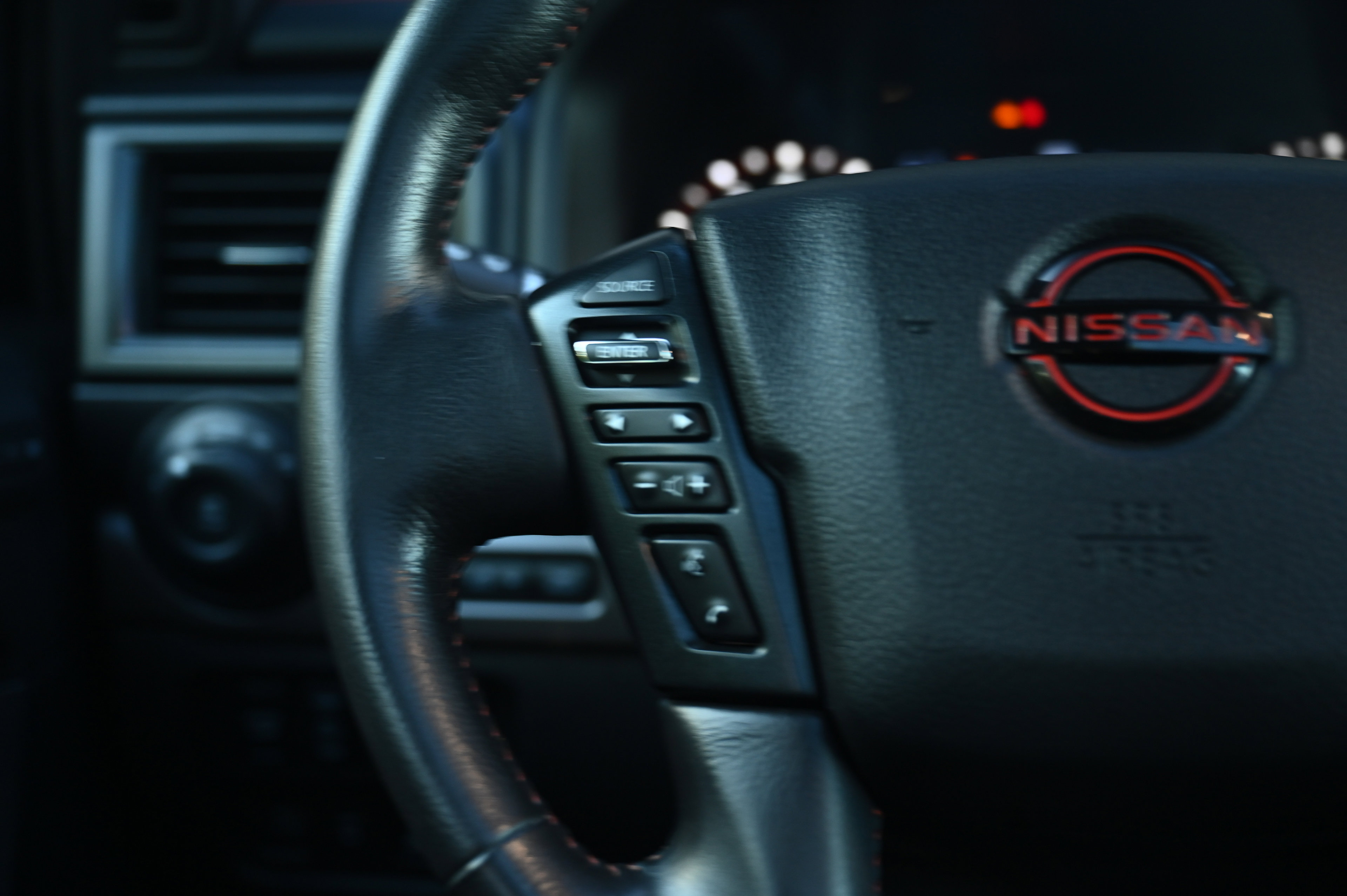 2024 Nissan Titan PRO-4X photo 34