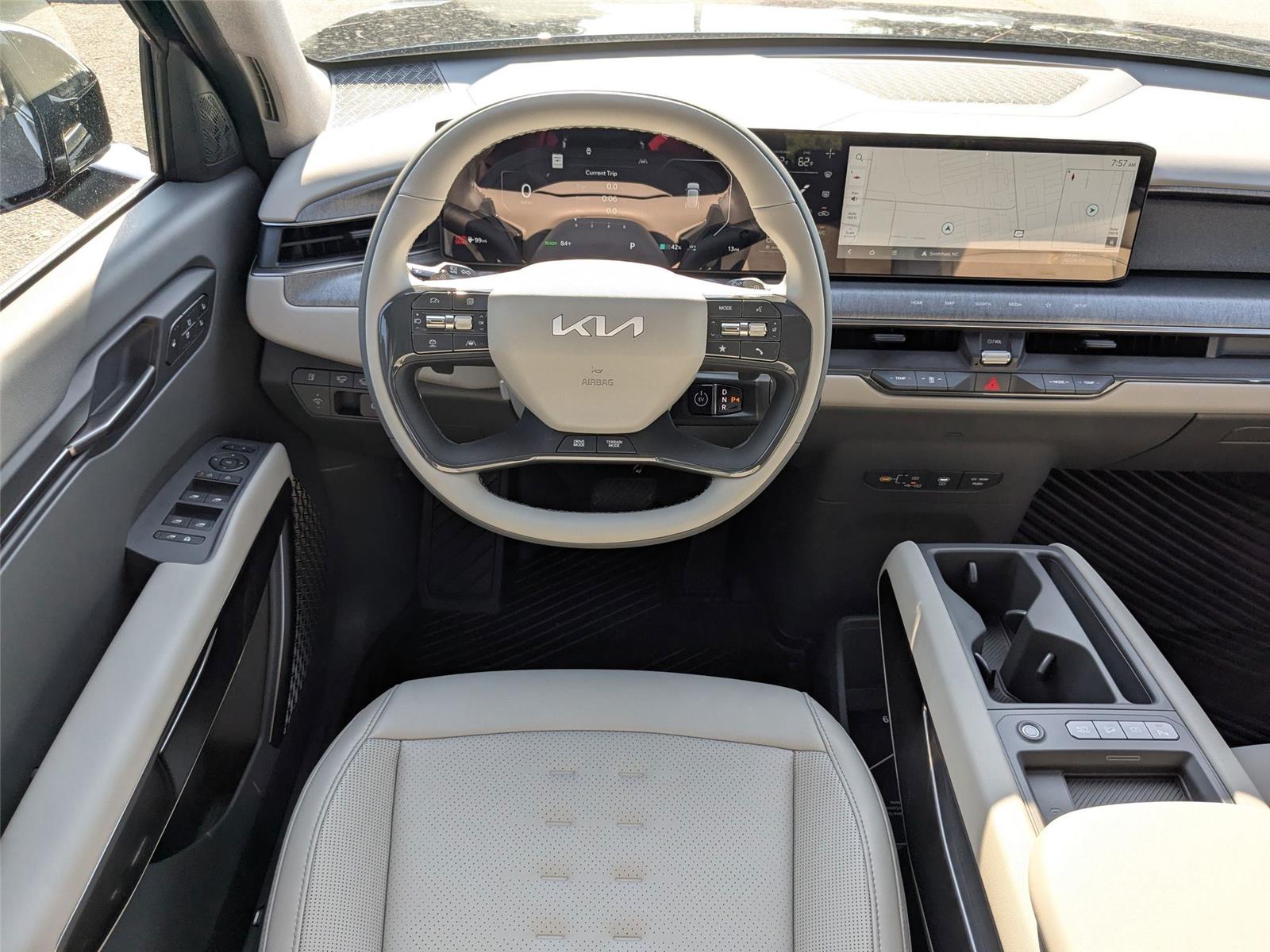 2026 Kia EV9 Wind photo 28