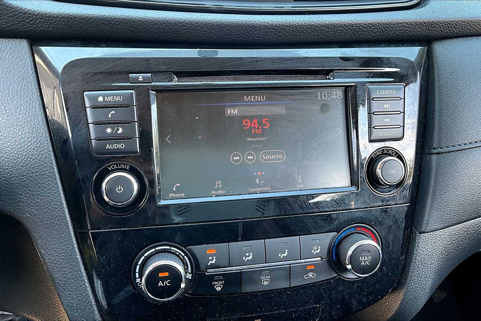 2018 Nissan Rogue S photo 29
