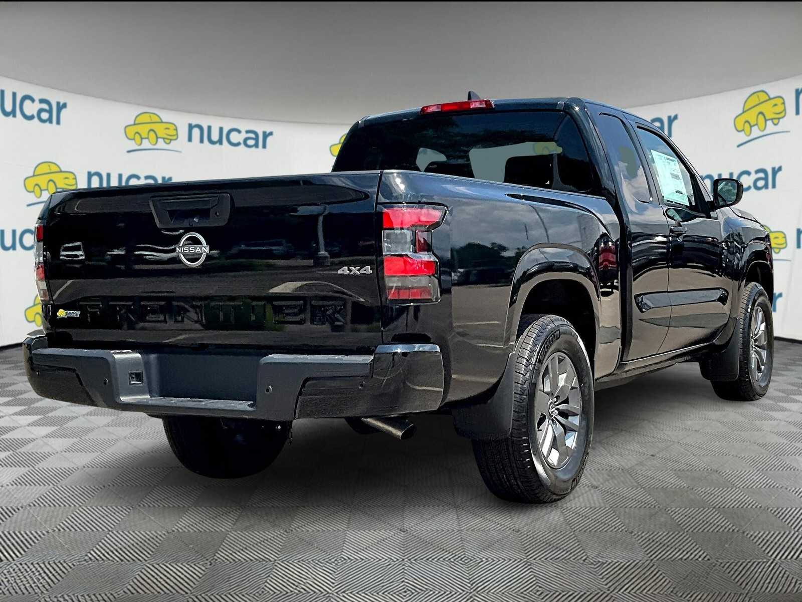 2025 Nissan Frontier SV photo 6