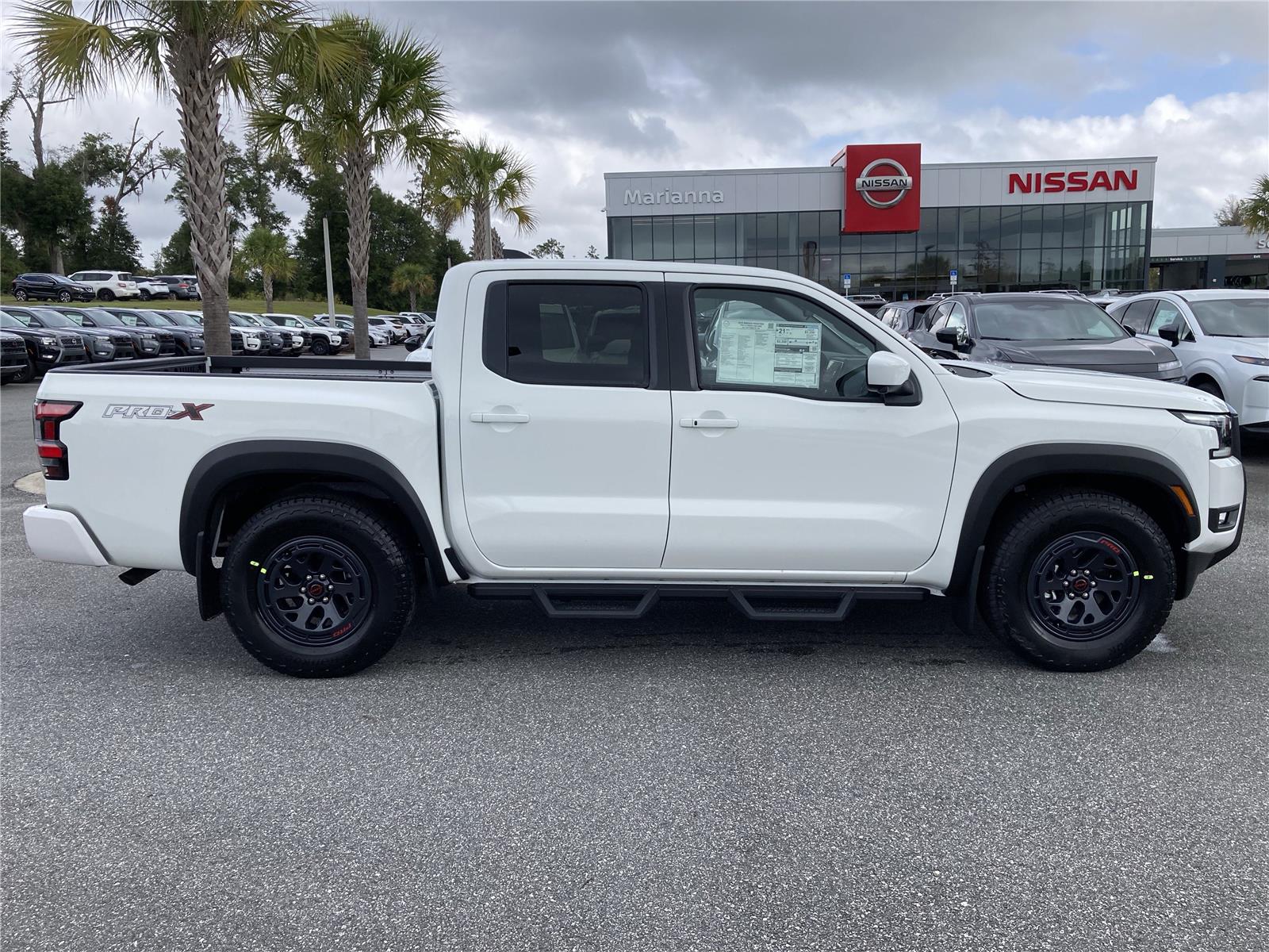 2026 Nissan Frontier PRO-X photo 4