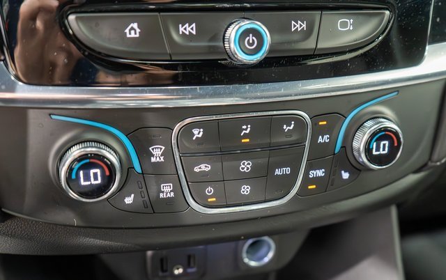 2023 Chevrolet Traverse Cloth photo 21