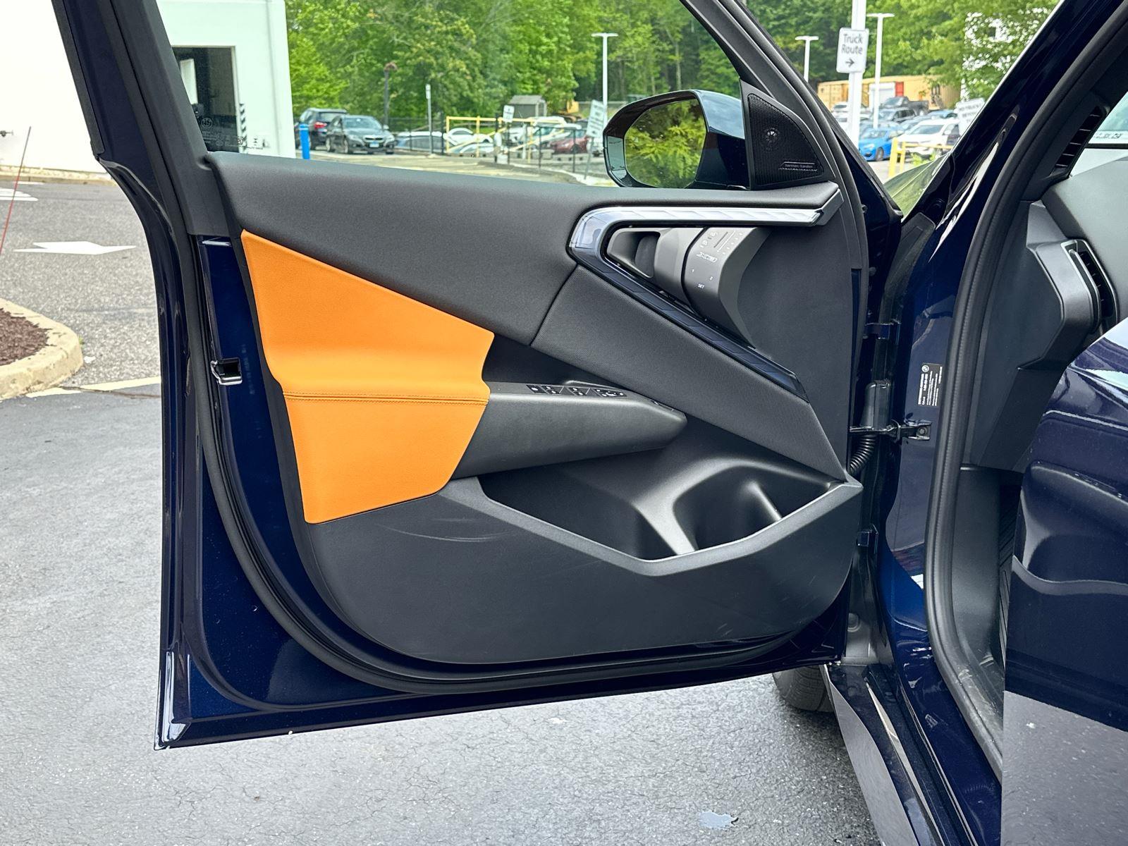 New 2025 Tanzanite Blue II Metallic BMW 30 xDrive image 6