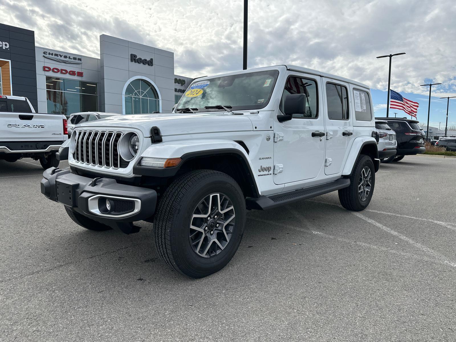 2024 Jeep Wrangler 4-Door Sahara's photo