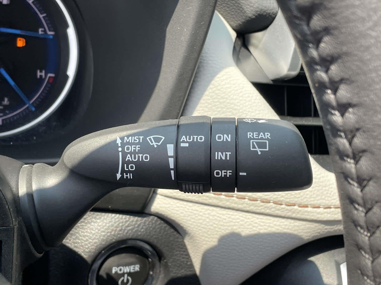 2024 Toyota RAV4 Hybrid XLE photo 26