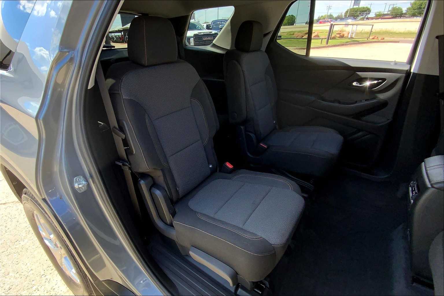 2020 Chevrolet Traverse Cloth photo 16