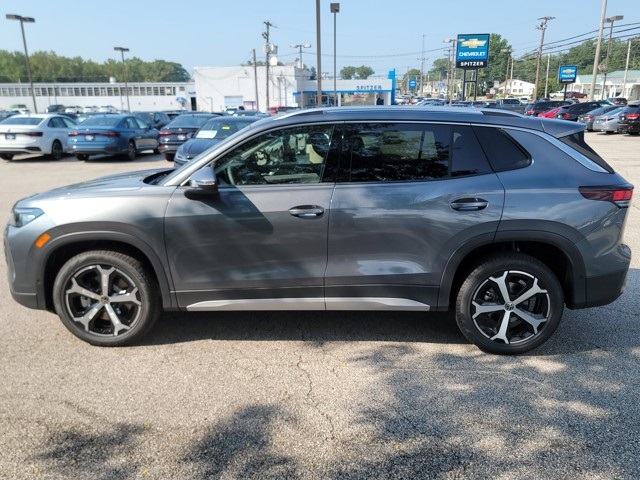 2025 Volkswagen Tiguan SE photo 6