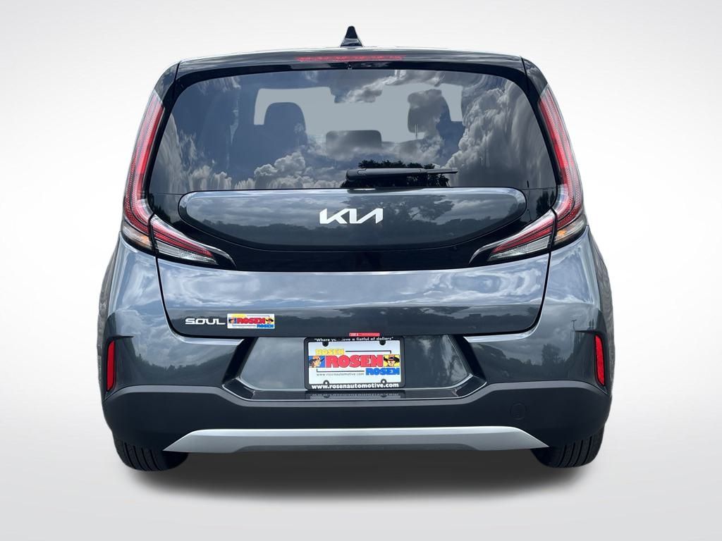 2025 Kia Soul S photo 4