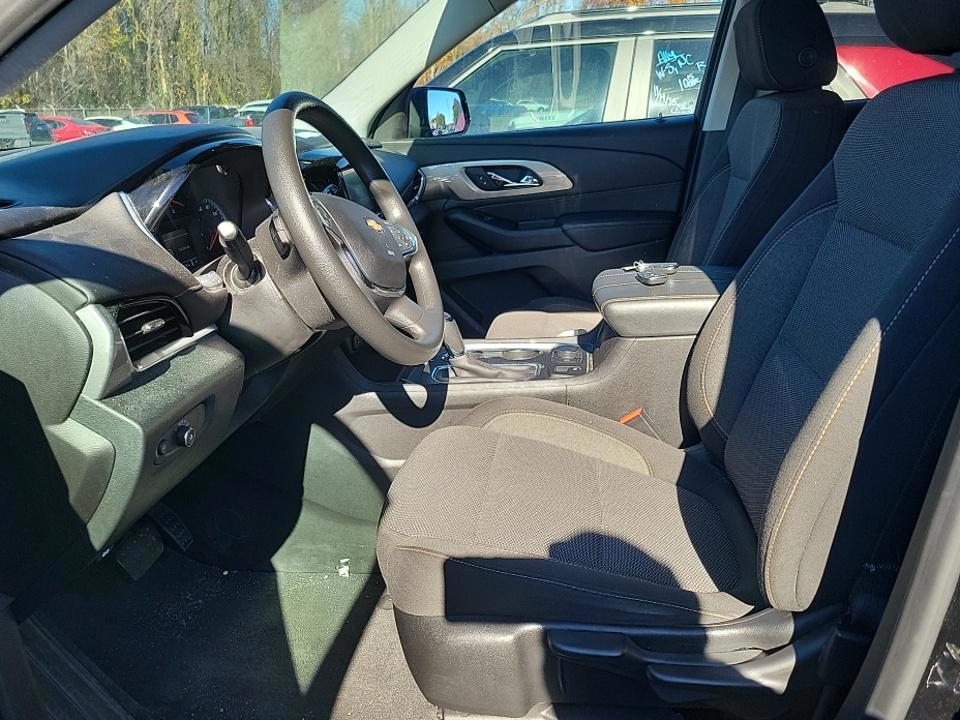 2019 Chevrolet Traverse LS photo 4