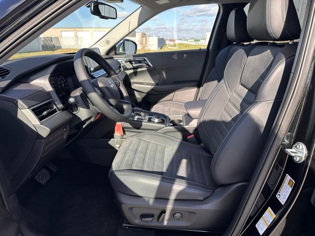 2024 Mitsubishi Outlander photo 22