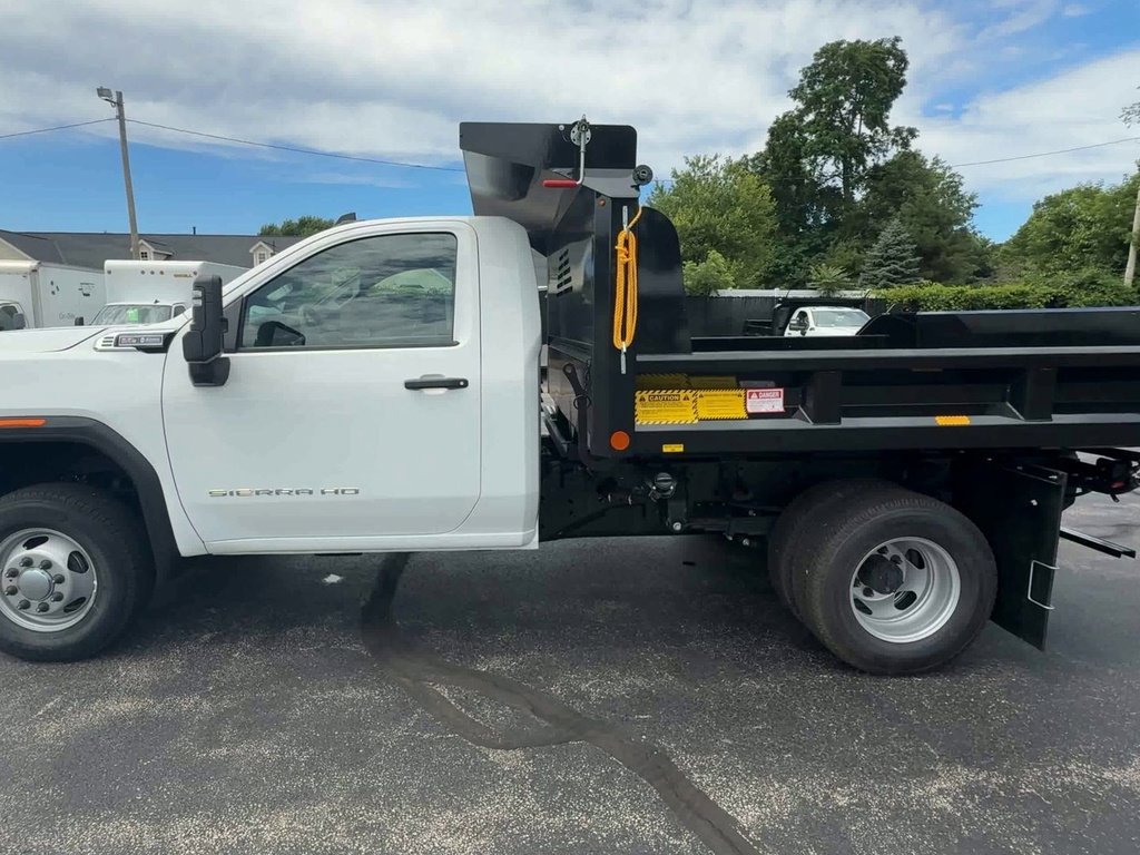 2025 Gmc Sierra 3500 HD photo 4