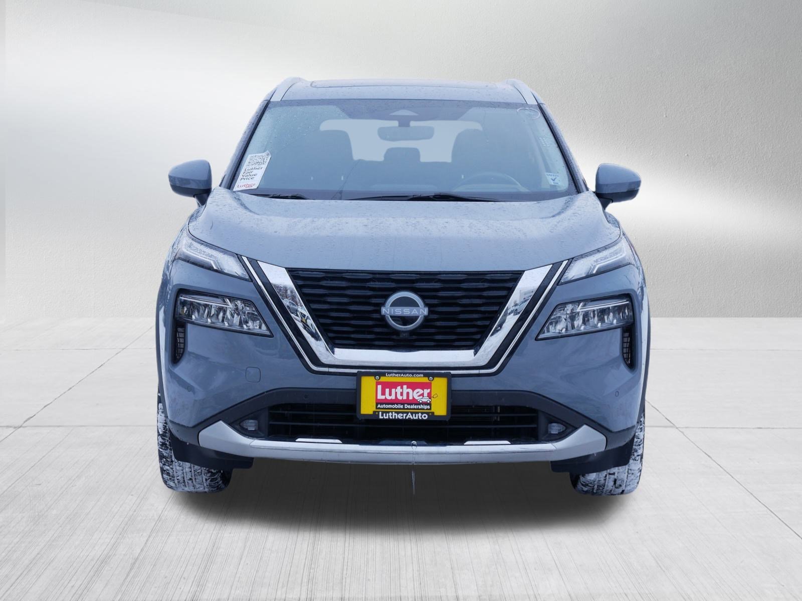 Certified 2022 Nissan Rogue Platinum with VIN JN8BT3DD0NW270594 for sale in Inver Grove, Minnesota