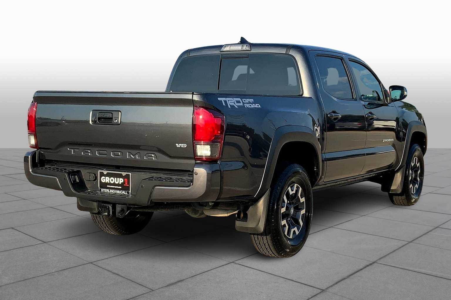 2019 Toyota Tacoma TRD photo 24