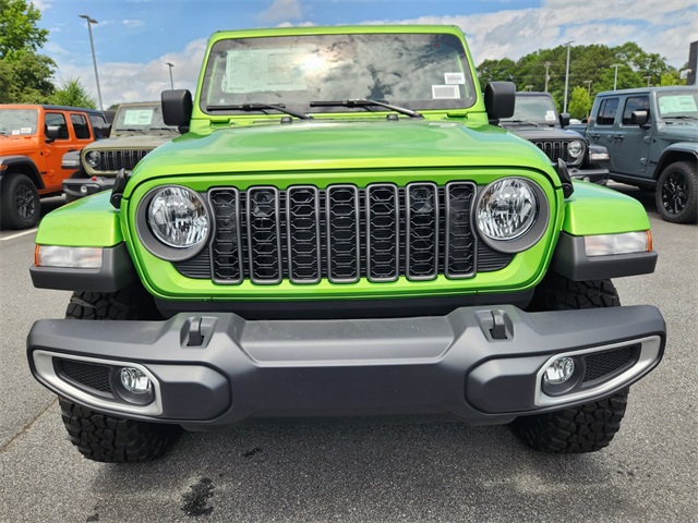 2025 Jeep Gladiator Sport photo 2