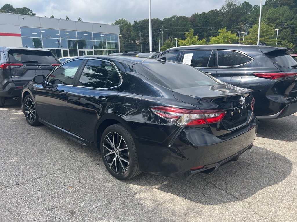 2023 Toyota Camry SE photo 2