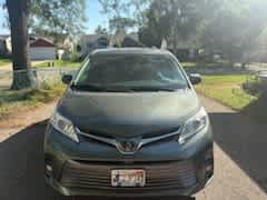Used 2020 Toyota Sienna XLE with VIN 5TDDZ3DC0LS230927 for sale in Golden Valley, Minnesota