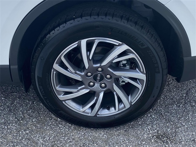 2025 Lincoln Corsair Premiere photo 9