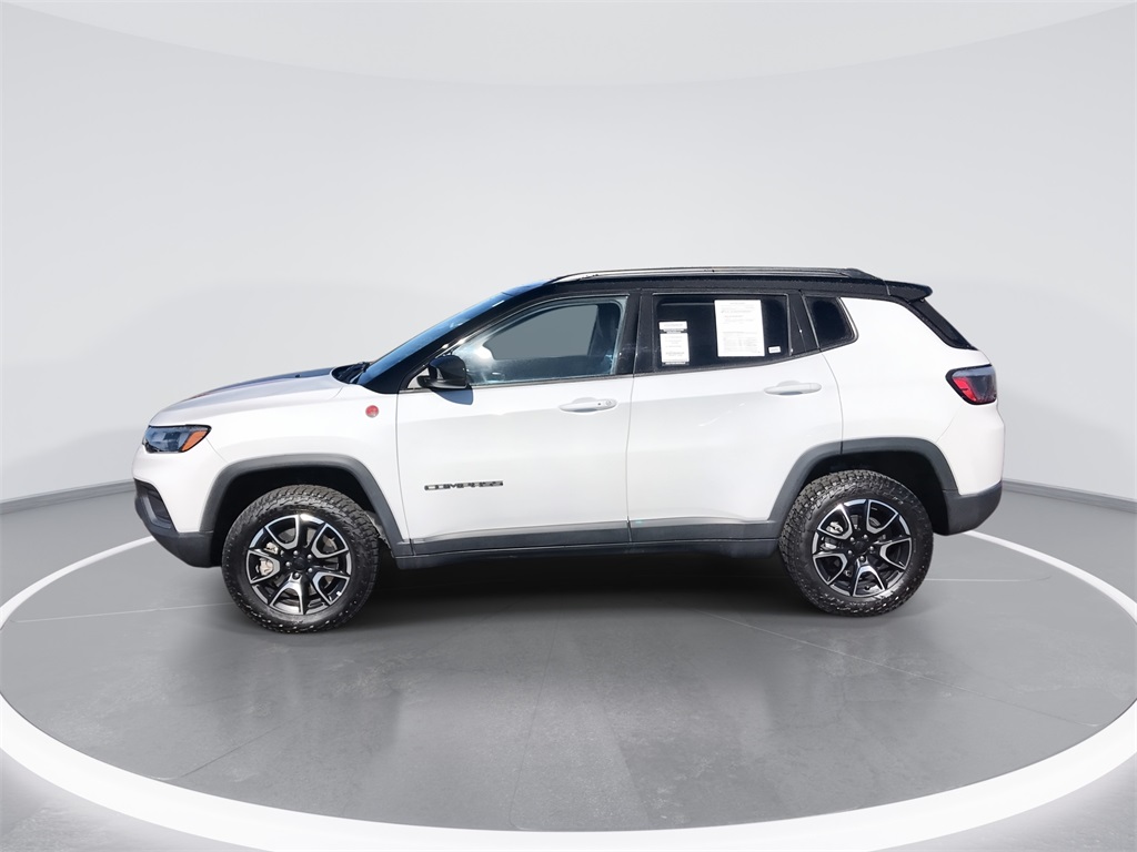 2024 Jeep Compass Trailhawk photo 4