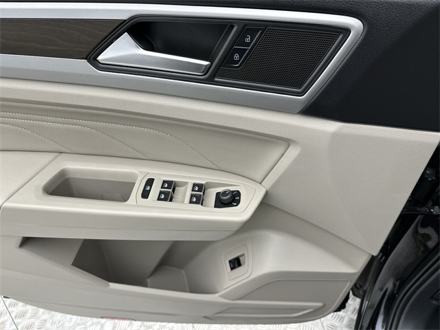 2023 Volkswagen Atlas V6 SE Technology photo 4