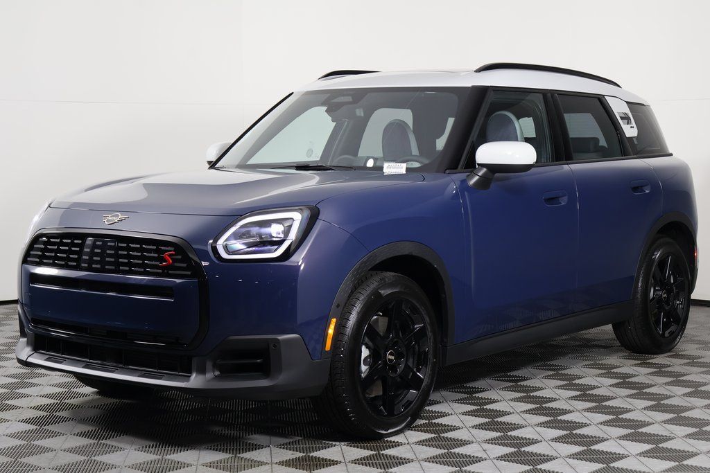 2026 MINI Countryman S's photo