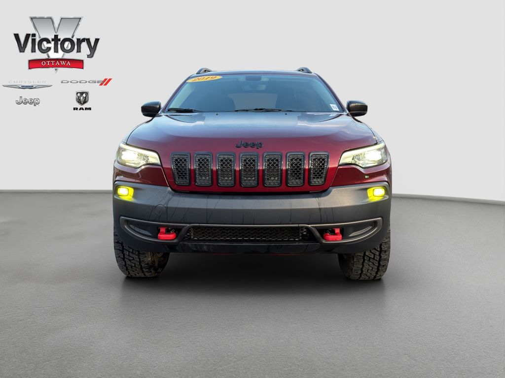 Used 2019 Jeep Cherokee Trailhawk with VIN 1C4PJMBXXKD378304 for sale in Kansas City